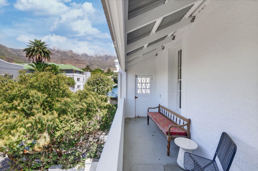 4 Bedroom Property for Sale in Oranjezicht Western Cape